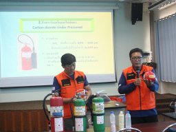 โครงการอบรมเพื่อเตรียมความพร้อมในการป้องกันและระงับอัคคีภัย อุทกภัย และแผ่นดินไหว คณะเศรษฐศาสตร์ ประจำปีงบประมาณ 2568